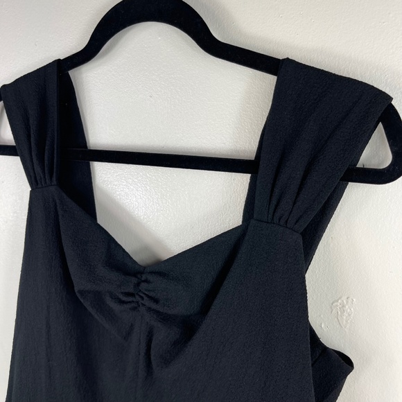 VINCE Black Ruched Sweetheart Neck Camisole Size 8 Sleeveless Top NEW - Picture 3 of 12